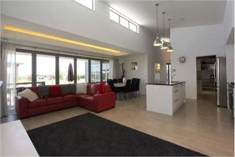 Photo of property in 2 Rossington Drive, West Melton, 7618