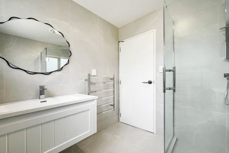 Photo of property in 5/7 Peverill Crescent, Papatoetoe, Auckland, 2025