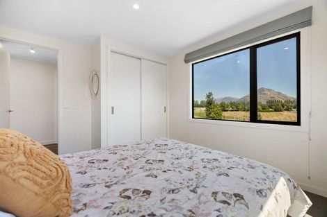 Photo of property in 26 Soudley Court, Jacks Point, Queenstown, 9371