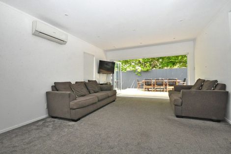 Photo of property in 7a Eagle Place, Red Beach, 0932