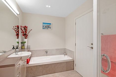 Photo of property in 6 Stonewall Place, Huntsbury, Christchurch, 8022