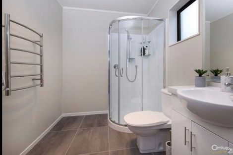 Photo of property in 14 Mirabell Place, Golflands, Auckland, 2013