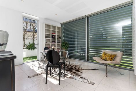 Photo of property in 11 Waiwetu Street, Fendalton, Christchurch, 8052