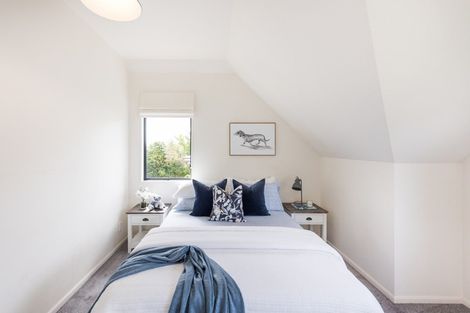 Photo of property in 15a Phoenix Avenue, Hokowhitu, Palmerston North, 4410