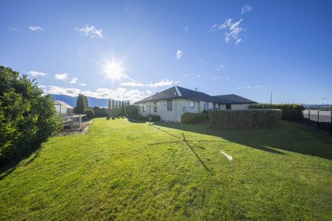 Photo of property in 21 South Arm Drive, Te Anau, 9600