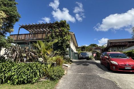 Photo of property in 63 Elliston Crescent, Stanmore Bay, Whangaparaoa, 0932