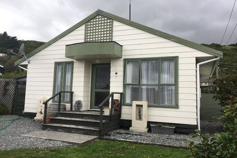 Photo of property in 65 Alexander Street, Greymouth, 7805