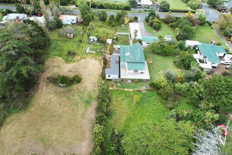 Photo of property in 145 Simpson Road, Henderson Valley, Auckland, 0614