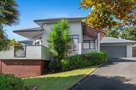 Photo of property in 17 Jacanas Place, Unsworth Heights, Auckland, 0632