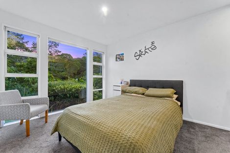 Photo of property in 11 Landvale Court, Browns Bay, Auckland, 0630
