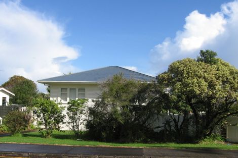 Photo of property in 53 Clovelly Road, Bucklands Beach, Auckland, 2012