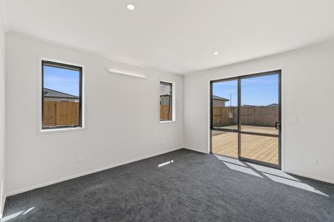 Photo of property in 6 Karearea Lane, One Tree Point, 0118
