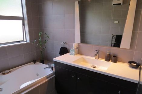 Photo of property in 76 Russell Robertson Drive, Havelock North, 4130