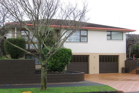 Photo of property in 11 Redwood Grove, Hokowhitu, Palmerston North, 4410
