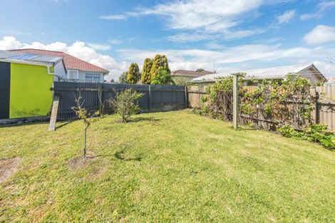Photo of property in 12 Mosston Road, Castlecliff, Whanganui, 4501