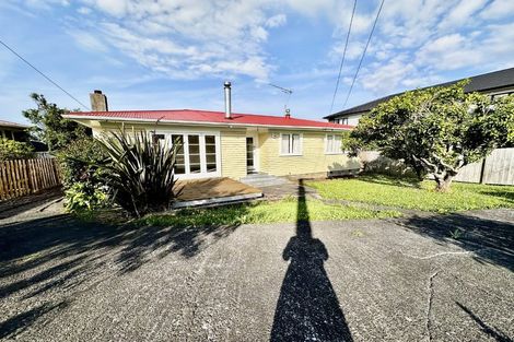 Photo of property in 5 Nield Road, Manurewa, Auckland, 2102