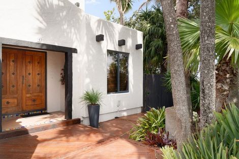 Photo of property in 2 La Cumbre Close, Bethlehem, Tauranga, 3110