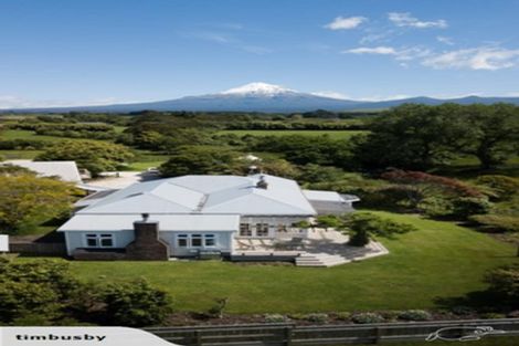 Photo of property in 1346 Egmont Road, Egmont Village, Inglewood, 4386