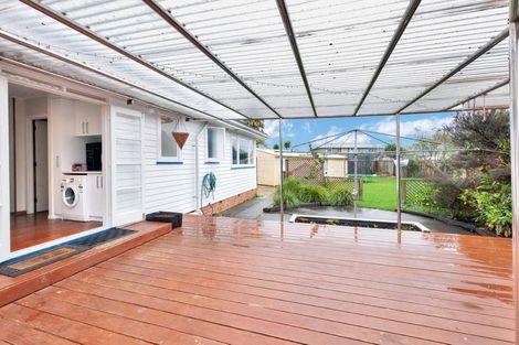 Photo of property in 5 Anthony Place, Pakuranga, Auckland, 2010