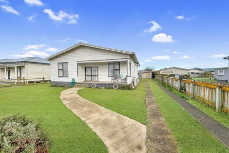 Photo of property in 68 Allardice Street, Dannevirke, 4930