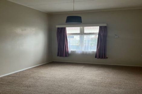 Photo of property in 28 Colombo Street, Hokowhitu, Palmerston North, 4410