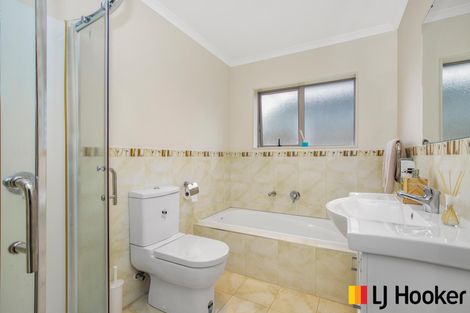 Photo of property in 15 Ribbonwood Close, Te Kauwhata, 3710