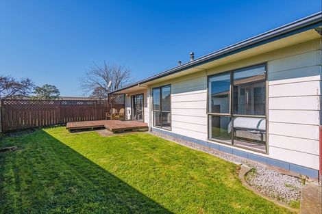 Photo of property in 28 Acacia Street, Kelvin Grove, Palmerston North, 4414