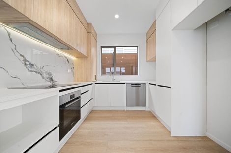 Photo of property in 1b Clematis Avenue, Murrays Bay, Auckland, 0630