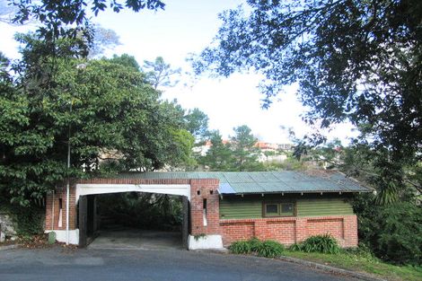 Photo of property in 15 Lambton Road, Hospital Hill, Napier, 4110