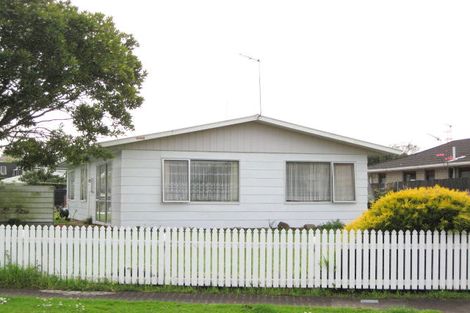 Photo of property in 3 Kapui Place, Waitara, 4320