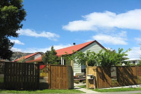 Photo of property in 4 Werneth Street, Atawhai, Nelson, 7010