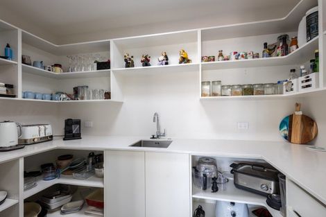 Photo of property in 7 Tupare Place, Highlands Park, New Plymouth, 4312