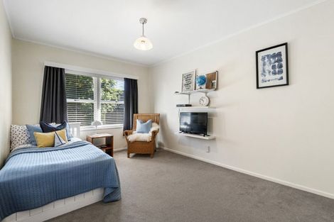 Photo of property in 14 Maleme Avenue, Belmont, Auckland, 0622