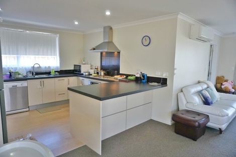 Photo of property in 22 Pounamu Place, Pegasus, 7612