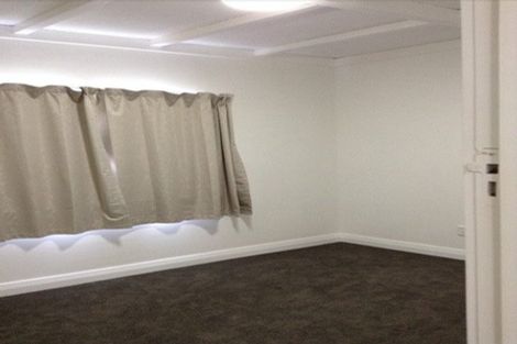 Photo of property in 52 Evans Road, Glen Eden, Auckland, 0602