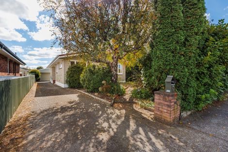 Photo of property in 4 Edwards Place, Terrace End, Palmerston North, 4410