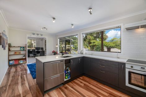 Photo of property in 32 Foster Avenue, Huia, Auckland, 0604