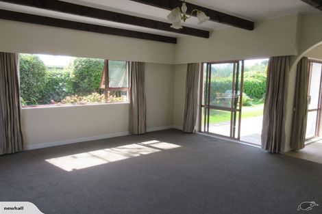 Photo of property in 211 Te Moana Road, Waikanae, 5036
