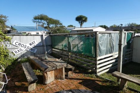 Photo of property in 1 Curtis Street, Hector, 7822