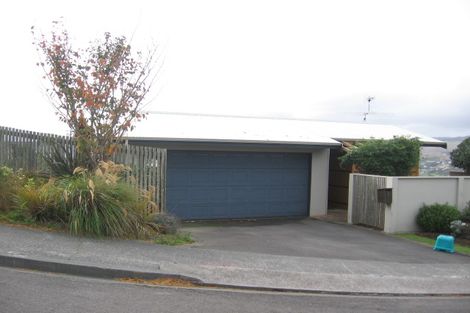 Photo of property in 5 Atamira Close, Churton Park, Wellington, 6037