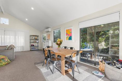 Photo of property in 8 Wye Place, Fernhill, Queenstown, 9300