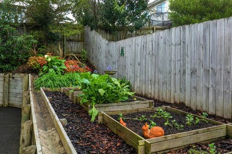 Photo of property in 30e Schnapper Rock Road, Schnapper Rock, Auckland, 0632