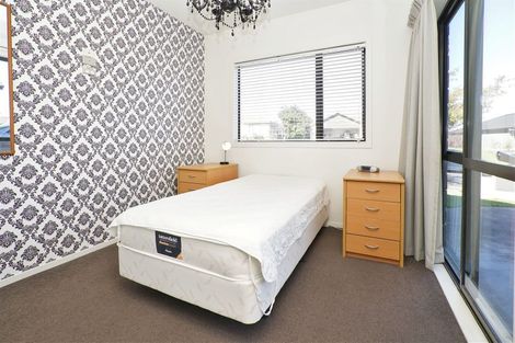 Photo of property in 21 Te Ironui Place, Huntington, Hamilton, 3210