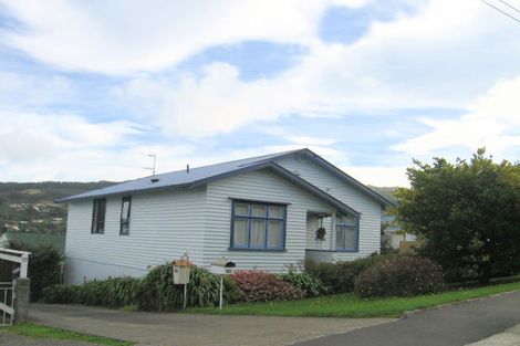 Photo of property in 15 Tawa Terrace, Tawa, Wellington, 5028