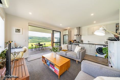 Photo of property in 46 Crest Road, Akatarawa, Upper Hutt, 5372