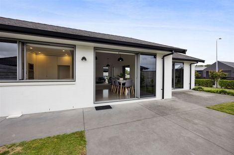 Photo of property in 22 Keene Drive, Bell Block, New Plymouth, 4312