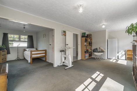 Photo of property in 15 Seaforth Avenue, Mangere Bridge, Auckland, 2022