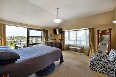 Photo of property in 10 Grassy Downs Place, St Andrews, Hamilton, 3200