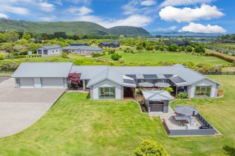 Photo of property in 19 Lacebark Drive, Kinloch, Taupo, 3377