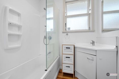 Photo of property in 41 Dowling Grove, Silverstream, Upper Hutt, 5019